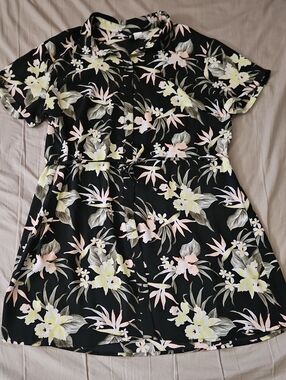 H&M Black Floral Button-Front Dress